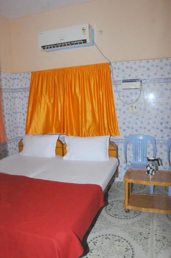 Sri Kanya Residency Srikalahasti Exterior foto